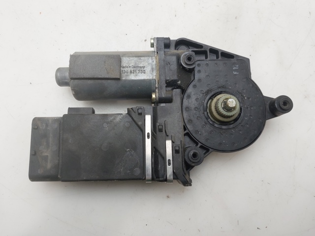 1U1959802 VAG