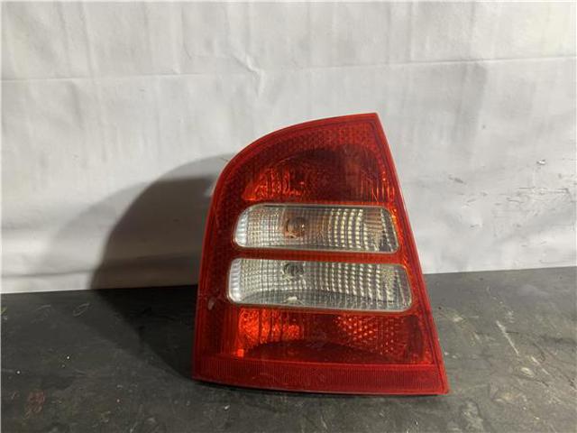 Lampa zespolona tylna lewa 1U6945095 VAG