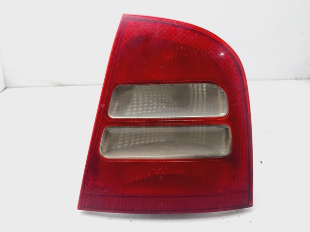 Lampa zespolona tylna prawa 1U6945096 VAG