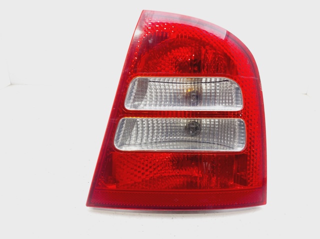 Lampa zespolona tylna prawa 1U6945096 VAG