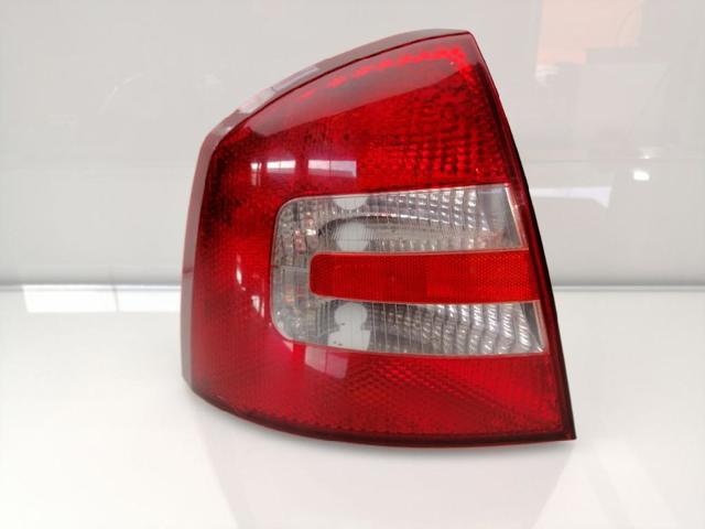 Lampa zespolona tylna lewa 1Z5945095A VAG