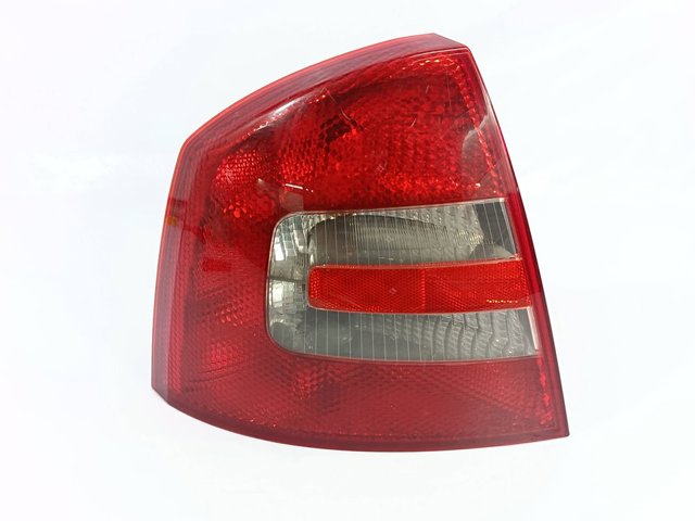 Lampa zespolona tylna lewa 1Z5945095A VAG