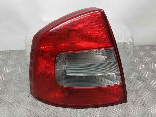 Lampa zespolona tylna lewa 1Z5945111B VAG