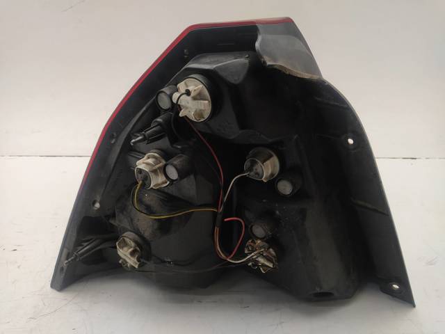 Lampa zespolona tylna prawa 200611R GM