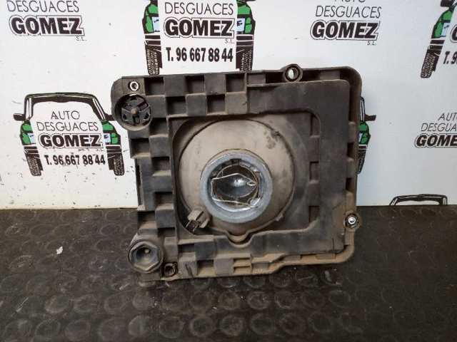 Reflektor lewy Mercedes 100 631