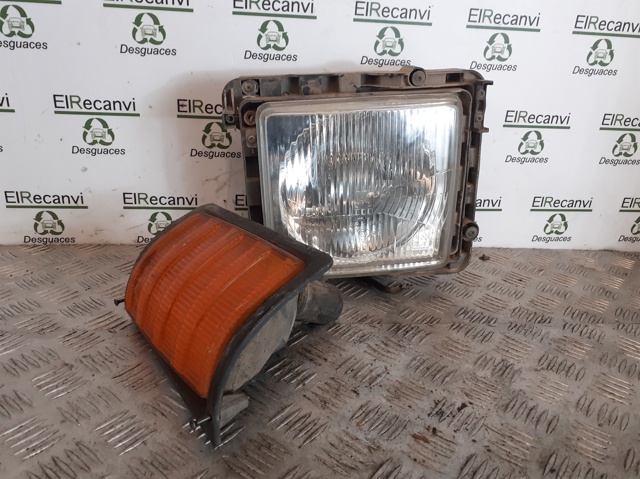 Reflektor lewy Mercedes 100 631