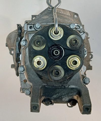Mechaniczna skrzynia biegów w komplecie 2022601300 MERCEDES