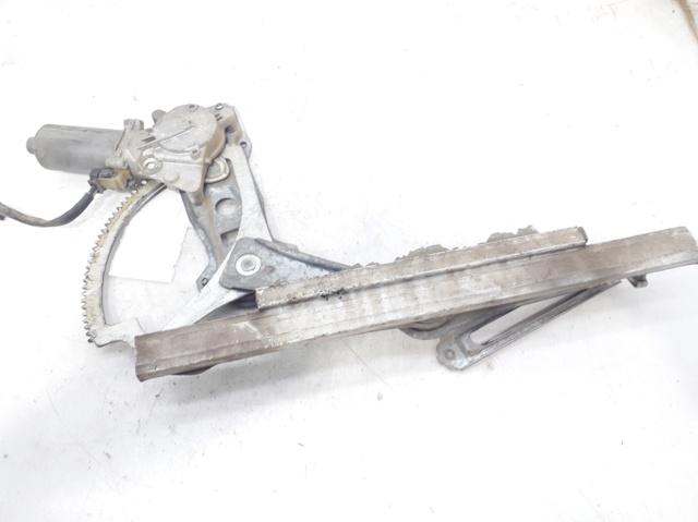 Mechanizm podnoszenia szyby drzwi przednich lewych 2027201546 MERCEDES