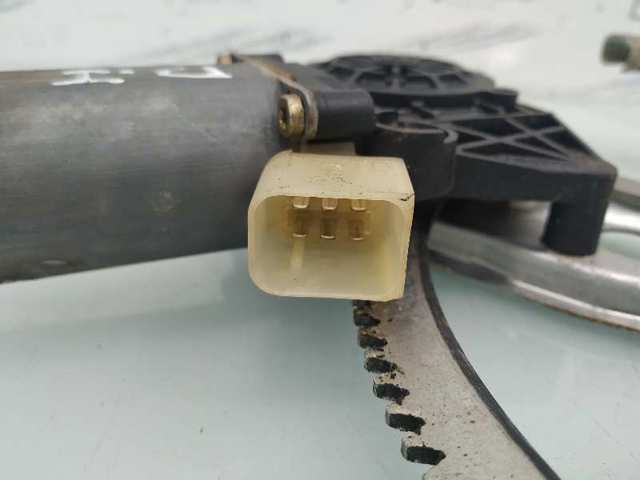 Mechanizm podnoszenia szyby drzwi przednich lewych 2027201546 MERCEDES