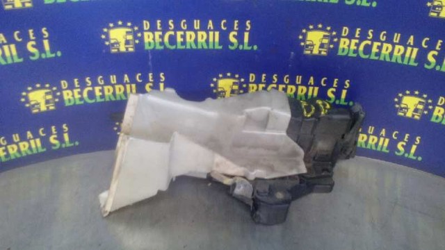 Zamek drzwi przednich prawych 2027204435 MERCEDES