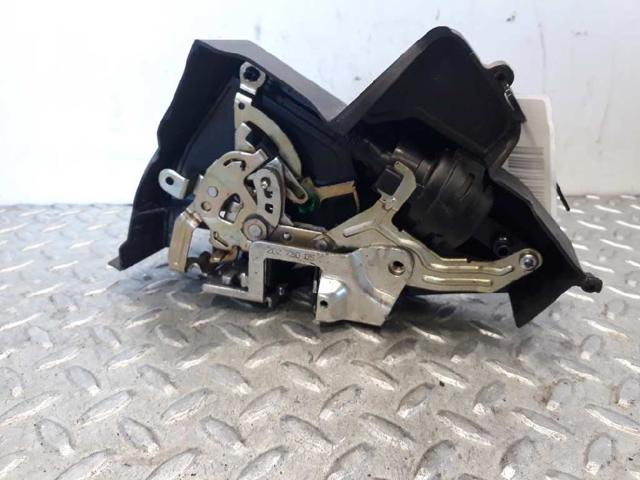 Zamek drzwi tylnych lewych 2027300535 MERCEDES