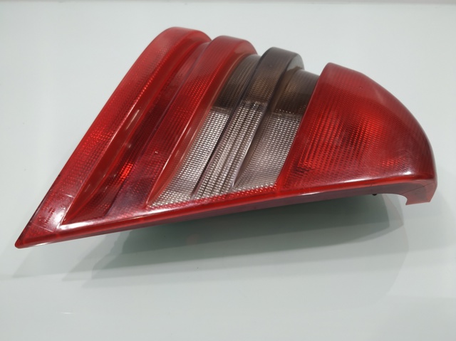 Lampa zespolona tylna lewa 2028200964L MERCEDES