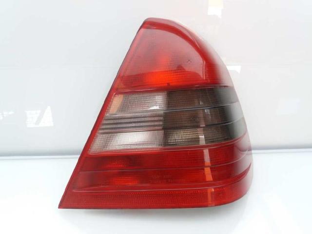 Lampa zespolona tylna prawa 2028201264 MERCEDES