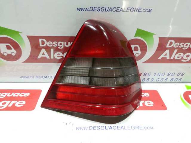 Szkło lampy zespolonej tylnej prawej 2028203664 MERCEDES