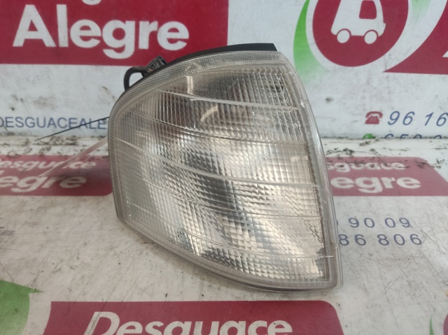 Kierunkowskaz prawy 2028260843 MERCEDES