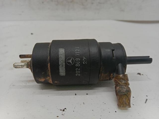 Pompka spryskiwacza szyby przedniej 2028690121 MERCEDES