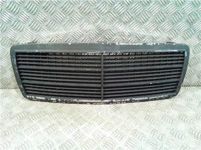 Atrapa chłodnicy 2028880023 MERCEDES