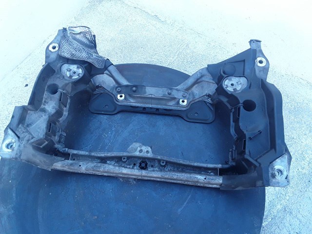Korpus osi przedniej 2036280657 MERCEDES