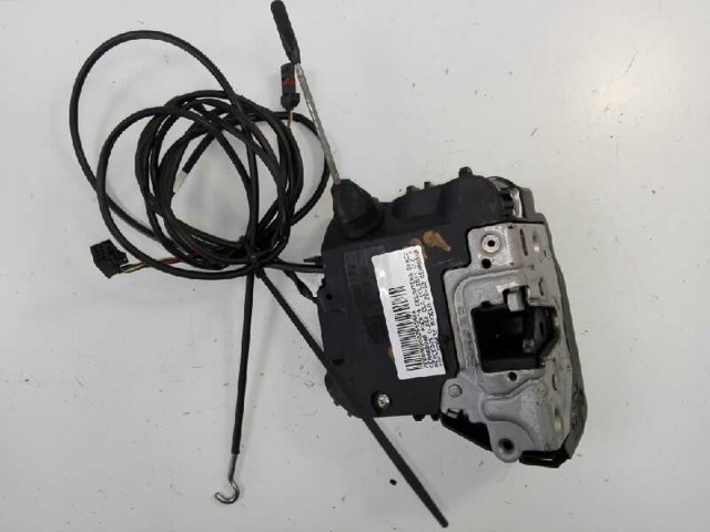 Zamek drzwi przednich prawych 2037200835 MERCEDES