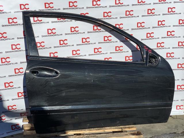 Drzwi przednie prawe 2037201605 MERCEDES