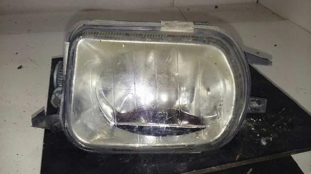 Lampa przeciwmgielna prawa 2038201256 MERCEDES