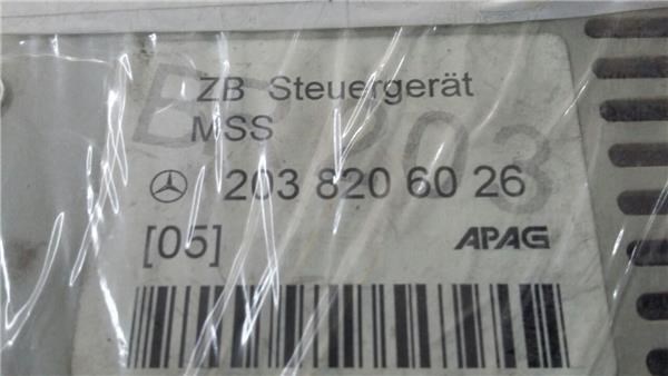 Lampa zespolona tylna lewa 2038206026 MERCEDES