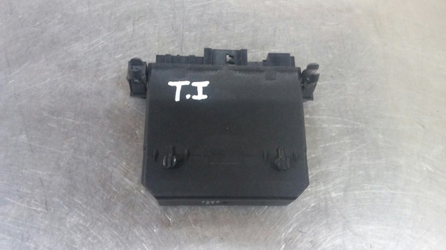 Blok komfortu tylnych drzwi 2038206526 MERCEDES