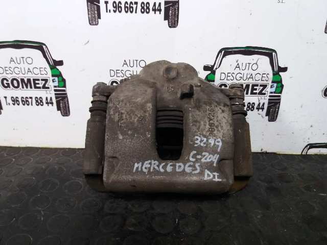 Zacisk hamulcowy przedni lewy 2044212181 MERCEDES