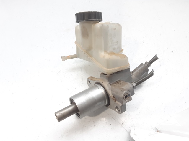 Główny cylinder hamulców 2044300501 MERCEDES