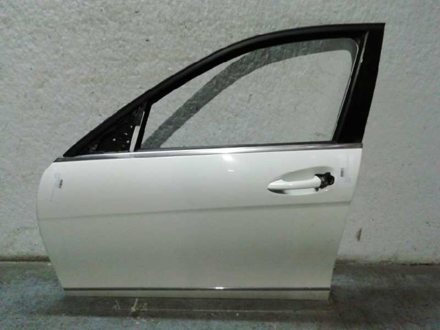 Drzwi przednie lewe 2047205900 MERCEDES