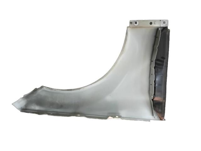 Błotnik przedni lewy 2048801318 MERCEDES