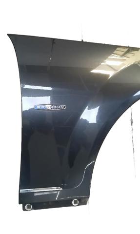 Błotnik przedni prawy 2048801418 MERCEDES
