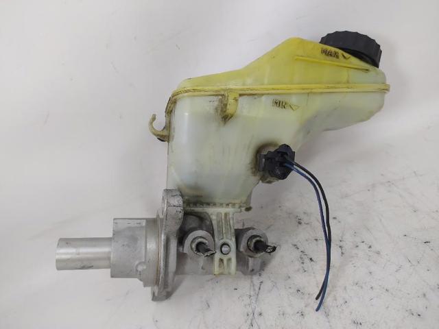 Główny cylinder hamulców 204Y21766 OPEL