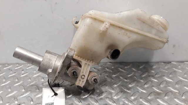 Główny cylinder hamulców 204Y21766 OPEL