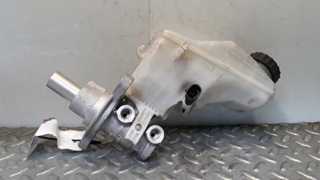 Główny cylinder hamulców 204Y21766 OPEL