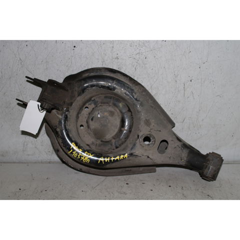Wahacz zawieszenia tylnego dolny prawy 20756282 OPEL