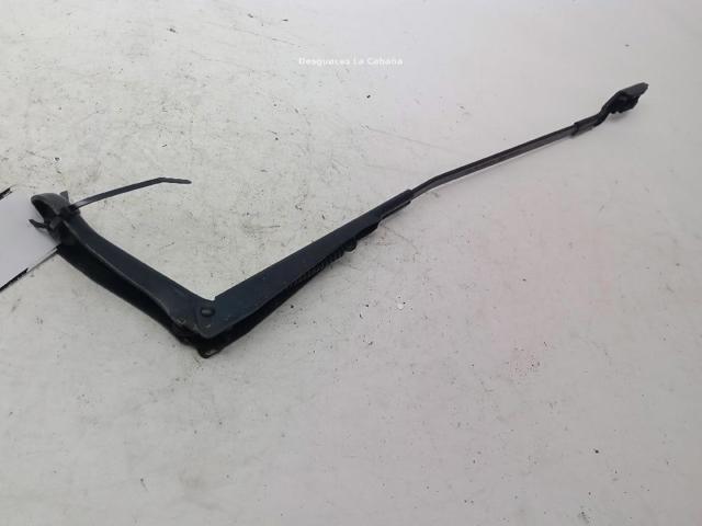 Ramię wycieraczki szyby przedniej do Opel Zafira P12