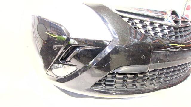 Zderzak przedni Opel Zafira P12