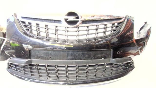 Zderzak przedni Opel Zafira P12