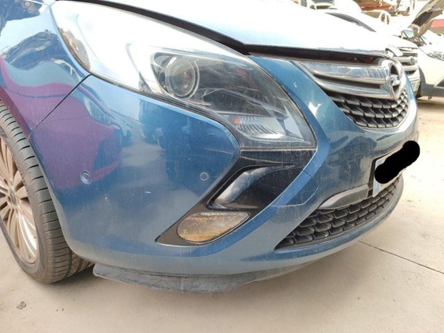 Zderzak przedni Opel Zafira P12