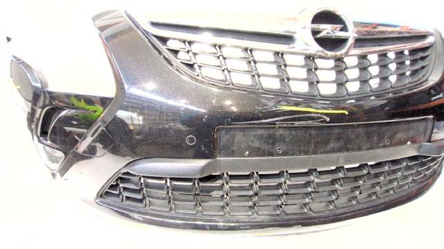 Zderzak przedni Opel Zafira P12