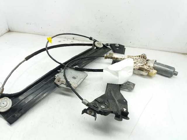 Mechanizm podnoszenia szyby drzwi przednich lewych 2097200746 MERCEDES