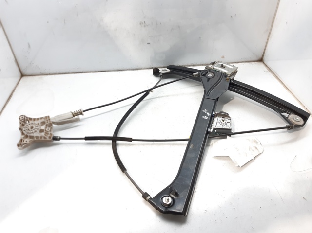 Mechanizm podnoszenia szyby drzwi przednich prawych 2097200846 MERCEDES