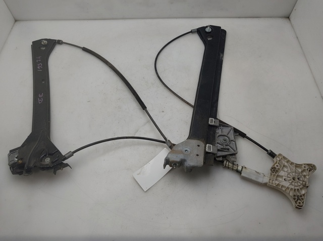 Mechanizm podnoszenia szyby drzwi przednich prawych 2097200846 MERCEDES