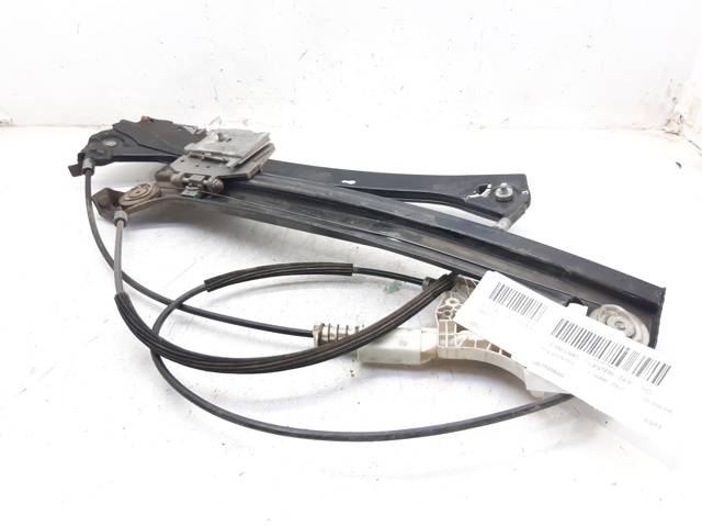 Mechanizm podnoszenia szyby drzwi przednich prawych 2097200846 MERCEDES