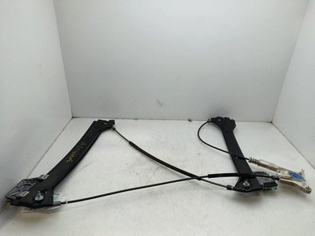 Mechanizm podnoszenia szyby drzwi przednich prawych 2097200846 MERCEDES