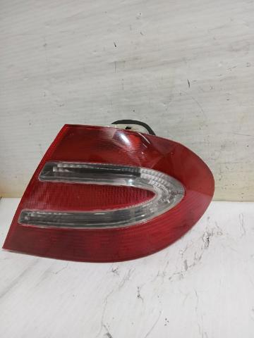 Lampa zespolona tylna prawa 2098200264 MERCEDES