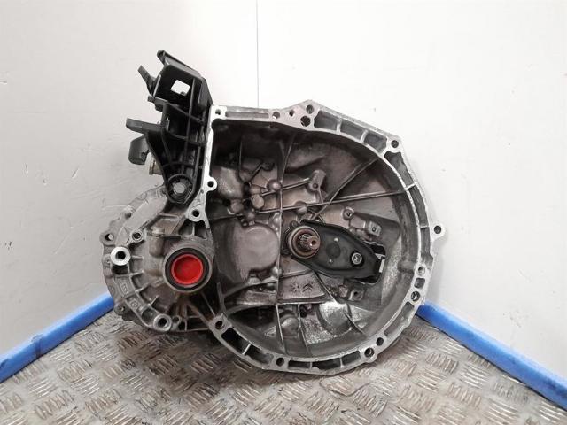 Mechaniczna skrzynia biegów w komplecie 20A701 PEUGEOT