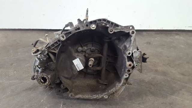 Mechaniczna skrzynia biegów w komplecie 20CH43 PEUGEOT