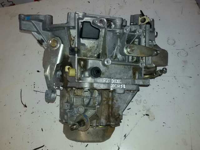 Mechaniczna skrzynia biegów w komplecie 20CH58 PEUGEOT